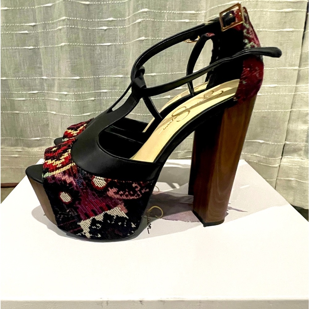 Js- Danny Size 8m 5 1/2 In Heels - image 2